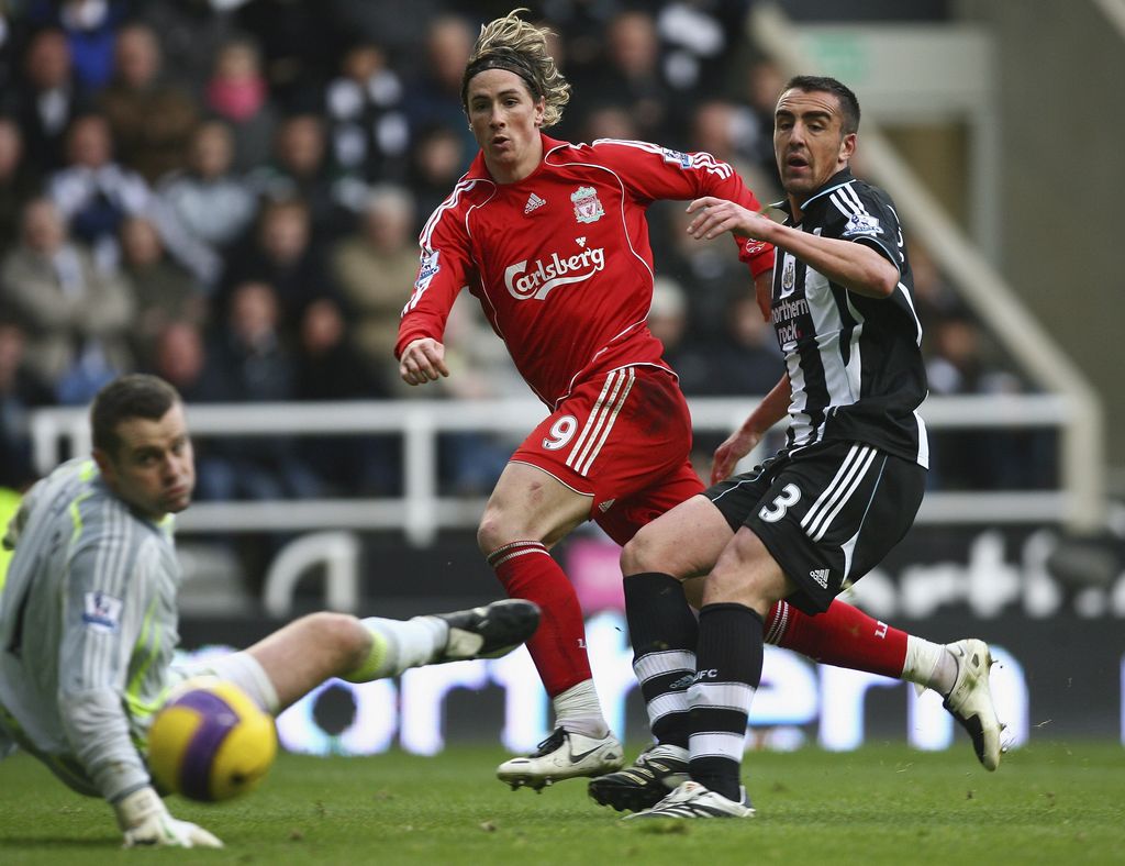 Fernando Torres yang bersinar di musim debutnya di Liverpool