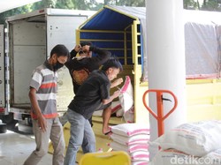 Pemkab Bandung Salurkan Sembako ke 8.365 KK Terdampak PSBB Parsial