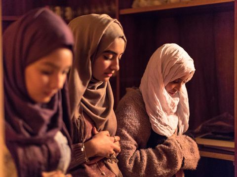 Shalat Tarawih di Rumah, Simak Bacaan Surat Pendek yang Diperbolehkan