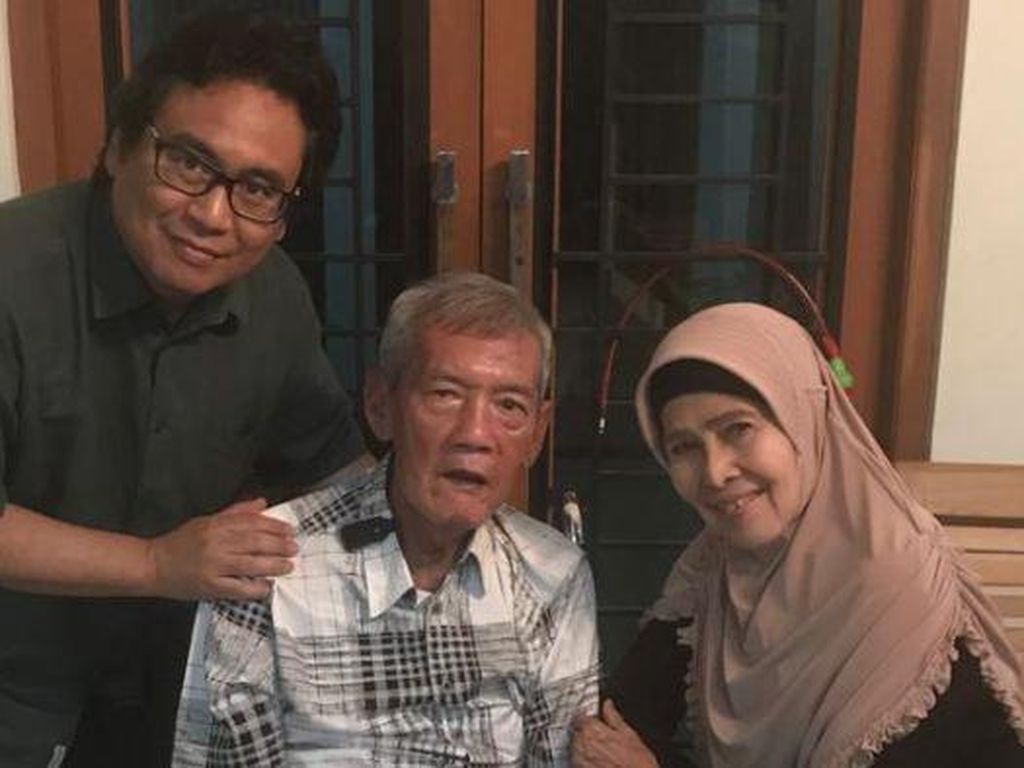 Arief Budiman: Panutan Kaum Demonstran Arief Budiman: Panutan Kaum Demonstran