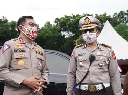 Polisi Halau Sekitar 1.400 Mobil Pemudik di Tol, 1.600 di Arteri