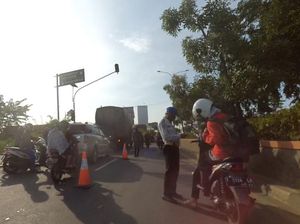 Hari Pertama Larangan Mudik, Belum Ada Denda Rp 100 Juta Hari Pertama Larangan Mudik, Belum Ada Denda Rp 100 Juta