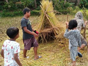 Seru Ngabuburit ala Anak Desa Cintakarya Pangandaran