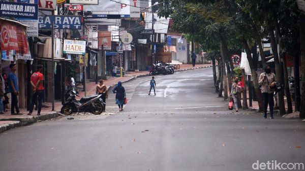 Optimalkan PSBB, Pemkot Cimahi Tutup Sejumlah Jalan