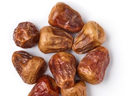 Sesuai Sunnah Nabi, Ini Alasan Makan Kurma Saja Cukup Saat Buka Puasa