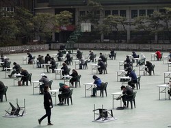 Bank Korea Tuding Tes Masuk Kampus Turunkan Angka Kelahiran: Terlalu Kompetitif!