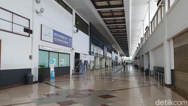 Ditutup, Begini Penampakan Kosongnya Bandara Juanda