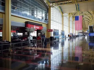 Deretan Bandara di Dunia yang Kosong Gara-gara Corona