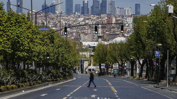 Turki Catat 2.500 Kematian dan 101.790 Kasus Baru Corona