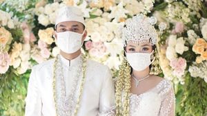 Foto-foto Pernikahan Zaskia Gotik dan Sirajuddin