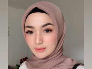 Imel Putri Disenggol Soal Kiki Farrel: Takut Sama Elly Sugigi Imel Putri Disenggol Soal Kiki Farrel: Takut Sama Elly Sugigi