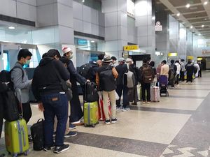 Meski Ada Penutupan Penerbangan, 75 WNI di Mesir Pulang ke Tanah Air