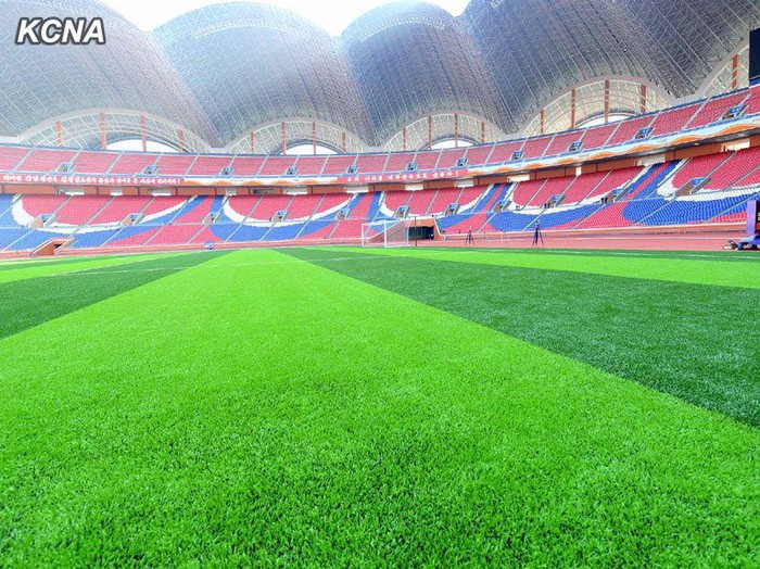 Siapa sangka ternyata Korea Utara punya stadion sepakbola yang tak hanya megah tapi juga jadi salah satu yang terbesar di dunia. Penasaran? Yuk, lihat.