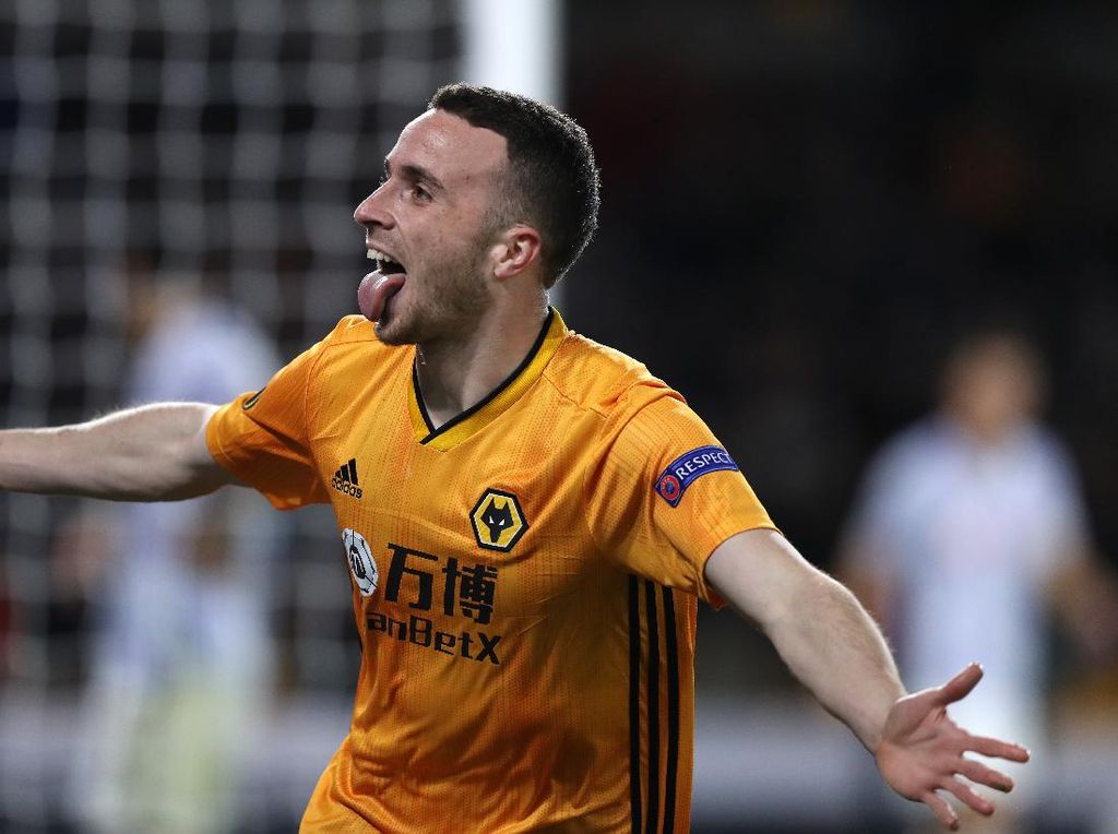 Kalahkan Trent Alexander-Arnold, Striker Wolves Juara Turnamen FIFA 20 Kalahkan Trent Alexander-Arnold, Striker Wolves Juara Turnamen FIFA 20