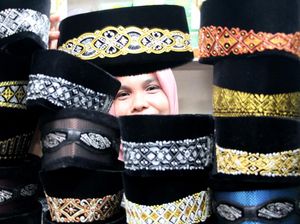 Berkah Ramadhan, Penjualan Peci di Aceh Meningkat