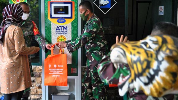 Asyik! Ada ATM Beras Gratis di Bogor
