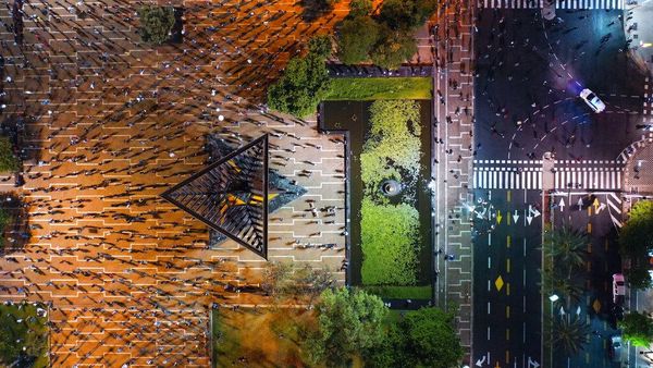 Warga Israel Terapkan Social Distancing Saat Demo PM Netanyahu