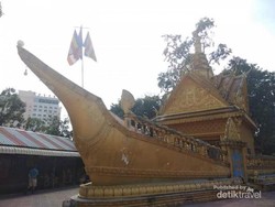 Kuil Unik Berbentuk Perahu, Beneran Ada?