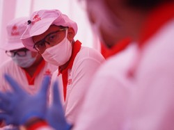 Sandiaga Gelar Rapid Test Corona, 28 Warga Dirujuk ke RS Darurat Wisma Atlet