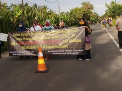 Akses ke Bandara Nusawiru Diblokir Cegah Warga yang Ngabuburit