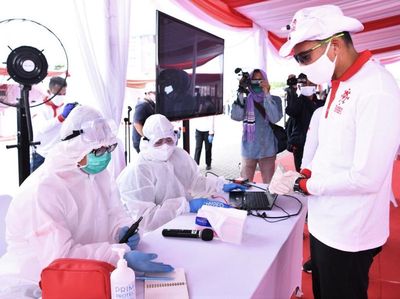 Relawan Indonesia Bersatu Gelar Rapid Test Gratis untuk Warga