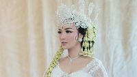 Foto: Anggunnya Zaskia Gotik Pakai Kebaya Ivan Gunawan Saat Menikah Siri