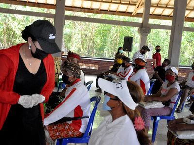 Bantuan Kemanusiaan untuk Warga Terdampak COVID-19