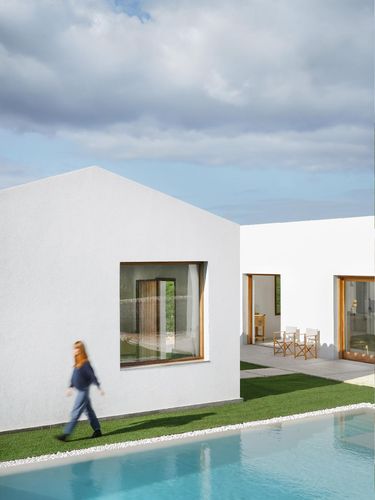  Rumah  Minimalis  Menorca Perpaduan Gaya  Mediterania  dan 