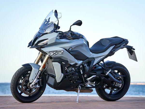 Melihat Lebih Dekat Moge Petualang Baru BMW S 1000 XR