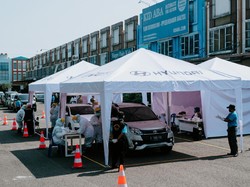 Mirip di Korea, Hyundai Fasilitasi Drive-Thru Tes Corona di Jabar