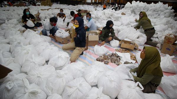 Pemkot Surabaya Siapkan 68.000 Paket Bantuan Sembako