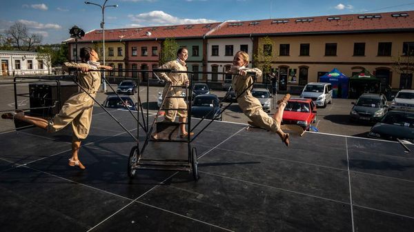 Cara Para Seniman Teater di Praha untuk Tetap Eksis