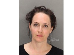 Aktivis Anti-vaksin AS Ditangkap karena Tolak Tinggalkan Taman Bermain