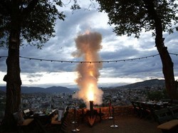 Sarajevo Punya Tradisi Menembak Meriam di Bulan Ramadhan