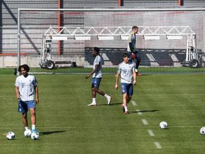 Bundesliga Bergulir Lagi, Pemain Bayern Kuat Tampil 90 Menit? Bundesliga Bergulir Lagi, Pemain Bayern Kuat Tampil 90 Menit?