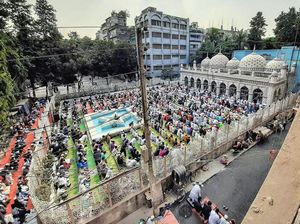 Ribuan Muslim di Bangaldesh Salat Id Berjemaah Ribuan Muslim di Bangaldesh Salat Id Berjemaah