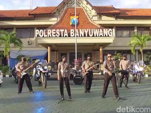 Ini Cara Kreatif Polisi di Banyuwangi Larang Warga Mudik