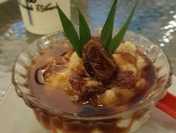 Bubur Saus Kurma, Takjil Buka Puasa yang Menyehatkan