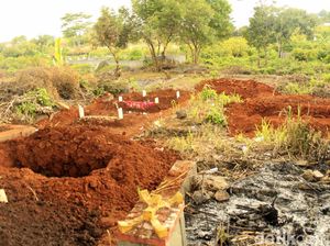 TPU Cikadut Bandung Masih Bisa Menampung Banyak Jenazah COVID-19