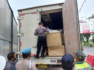 Check Point di Tuban Makin Ketat, Truk Tronton Kini Diperiksa Muatannya