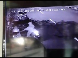 Detik-Detik Emak-emak Dibegal di Solo