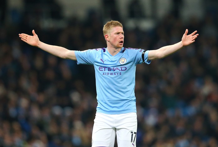 MANCHESTER, ENGLAND - DECEMBER 29:  Kevin De Bruyne of Manchester City reacts during the Premier League match between Manchester City and Sheffield United at Etihad Stadium on December 29, 2019 in Manchester, United Kingdom. (Photo by Alex Livesey/Getty Images)