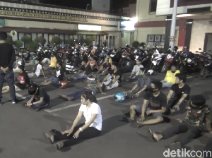 Sanksi Balap Liar di Makassar: Motor Ditahan 3 Bulan-Jadi ODP Corona Sanksi Balap Liar di Makassar: Motor Ditahan 3 Bulan-Jadi ODP Corona