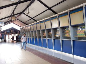 Curhat Pilu Pekerja Terminal Bungurasih Saat Corona: Tak Ada Pemasukan dan Bantuan