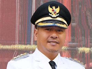 Dapat Pesan dari Ravio Patra, Bupati Taput: Kalau Kenal Saya Nasihati Dapat Pesan dari Ravio Patra, Bupati Taput: Kalau Kenal Saya Nasihati