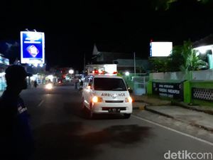 Ambulans Bawa Jenazah Pasien Corona Tanpa SOP Bikin Panik Warga Garut