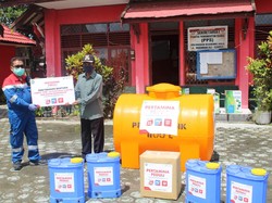 Pertamina Bagikan Tandon Air hingga Cairan Disinfektan di Kalteng