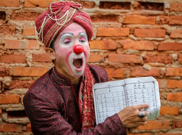 Kala Sang Badut Mengajar Ngaji Online