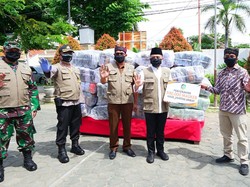 Kisah Penjahit Kampung di Banyuwangi Garap Pesanan 1 Juta Masker