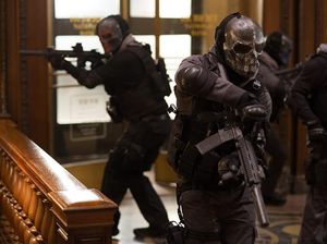 Collide hingga The Host di Bioskop Trans TV Malam Ini sampai Sahur